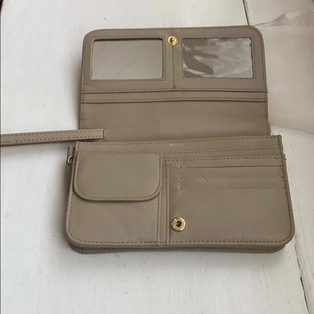 Buxton beige leather